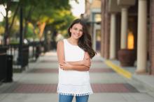 Color image of a tween girl in downtown Roanoke by Sunny Mays Photography