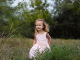 Beautiful photography family session inspiration in Texas field